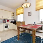 Apartment Meerantic